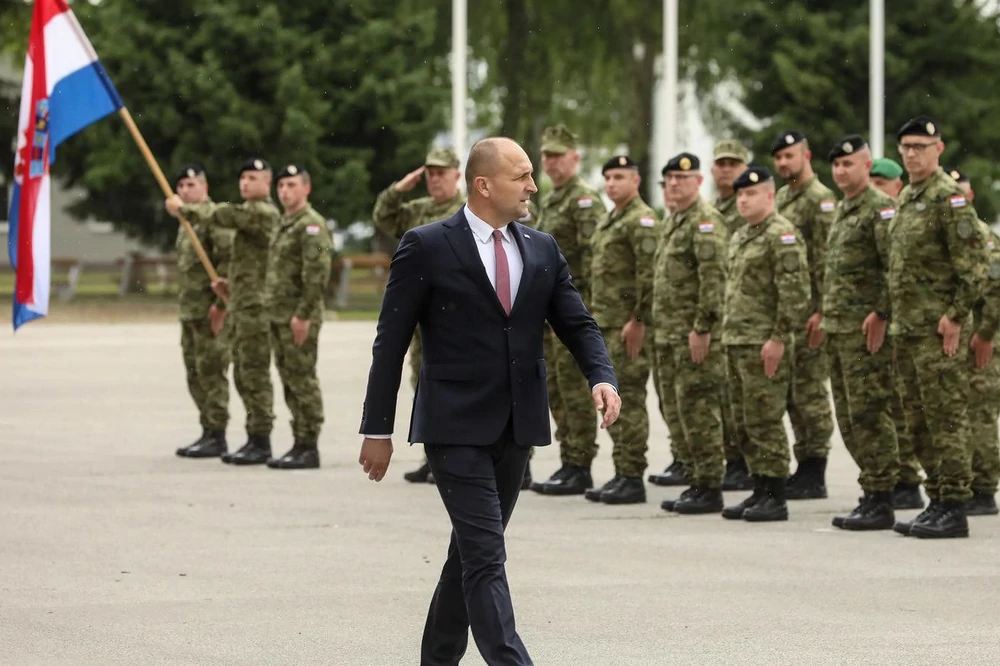 Hrvatska svečano ispratila 44. kontingent u NATO-ovu misiju na Kosovo