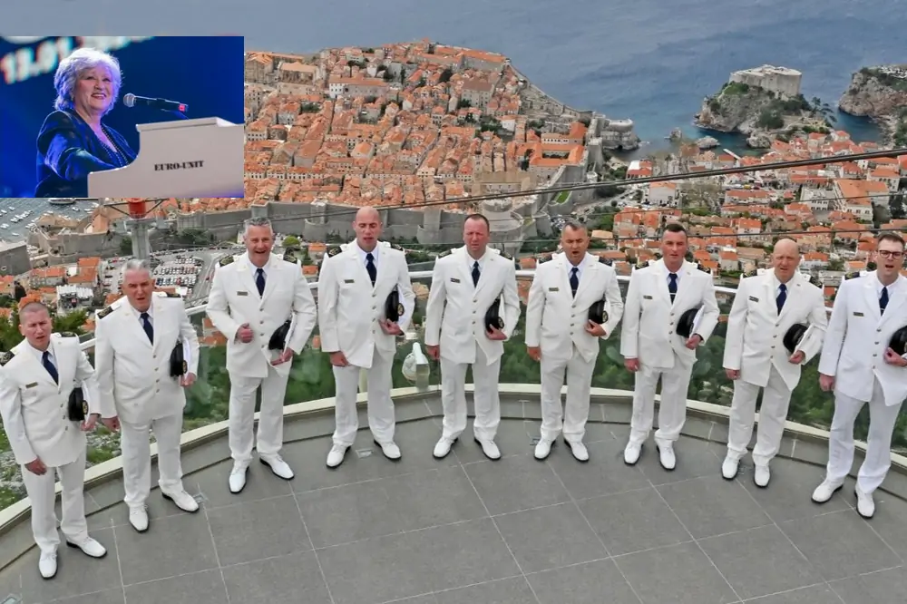 Klapa HRM „Sveti Juraj“ uz gošću večeri Meri Cetinić nastupa u Blatu u sklopu Tjedna Blata